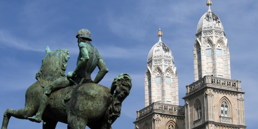 Stadtansicht Zürich - in Zürich betreiben wir eine Kanzlei die zu Fragen im Zusammenhang mit Stiftung Liechtenstein Familienstiftung etc. berät.